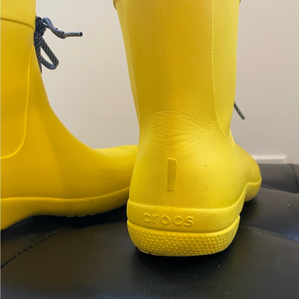 Crocs rain boots - Picture 3 of 3
